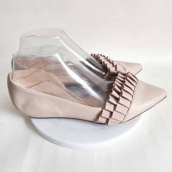 Nine West Cream Flats with Sophisticated Pleats - Picture 2 of 13